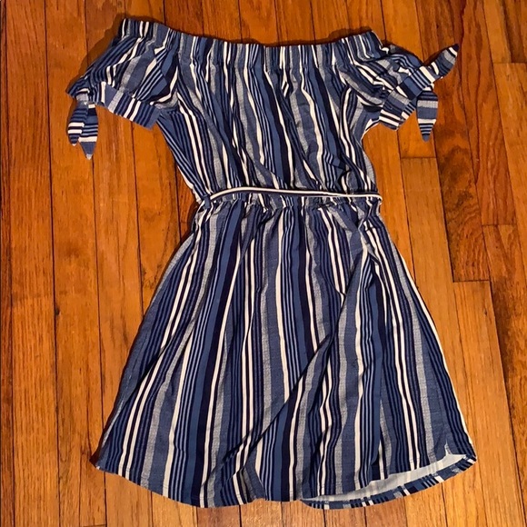 Medium Derek Heart Dress - Picture 4 of 4